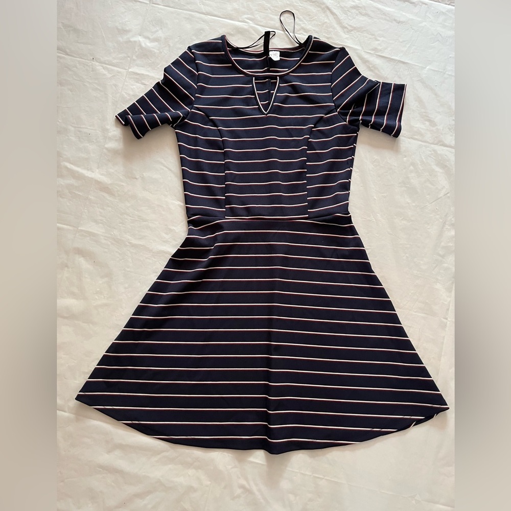 Divided by H&M dress size 6